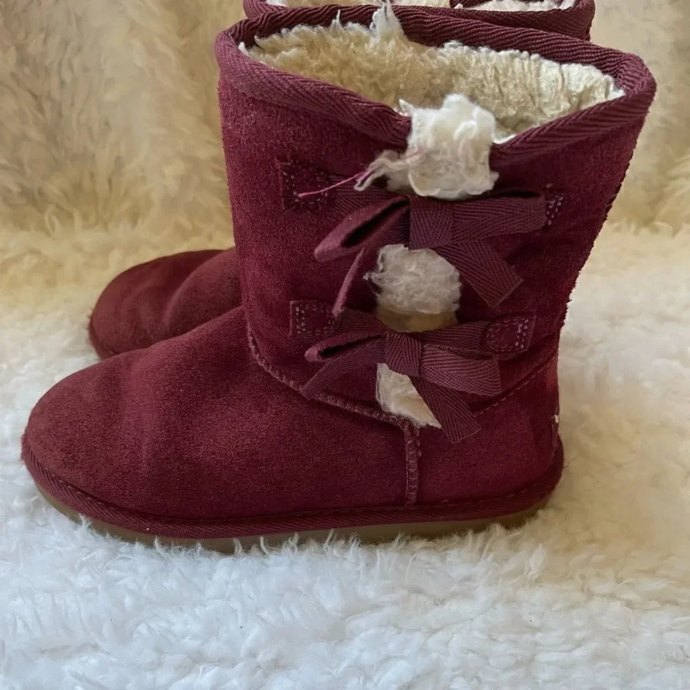 Koolaburra  by Ugg Victoria  kids short burgundy boots size 2.